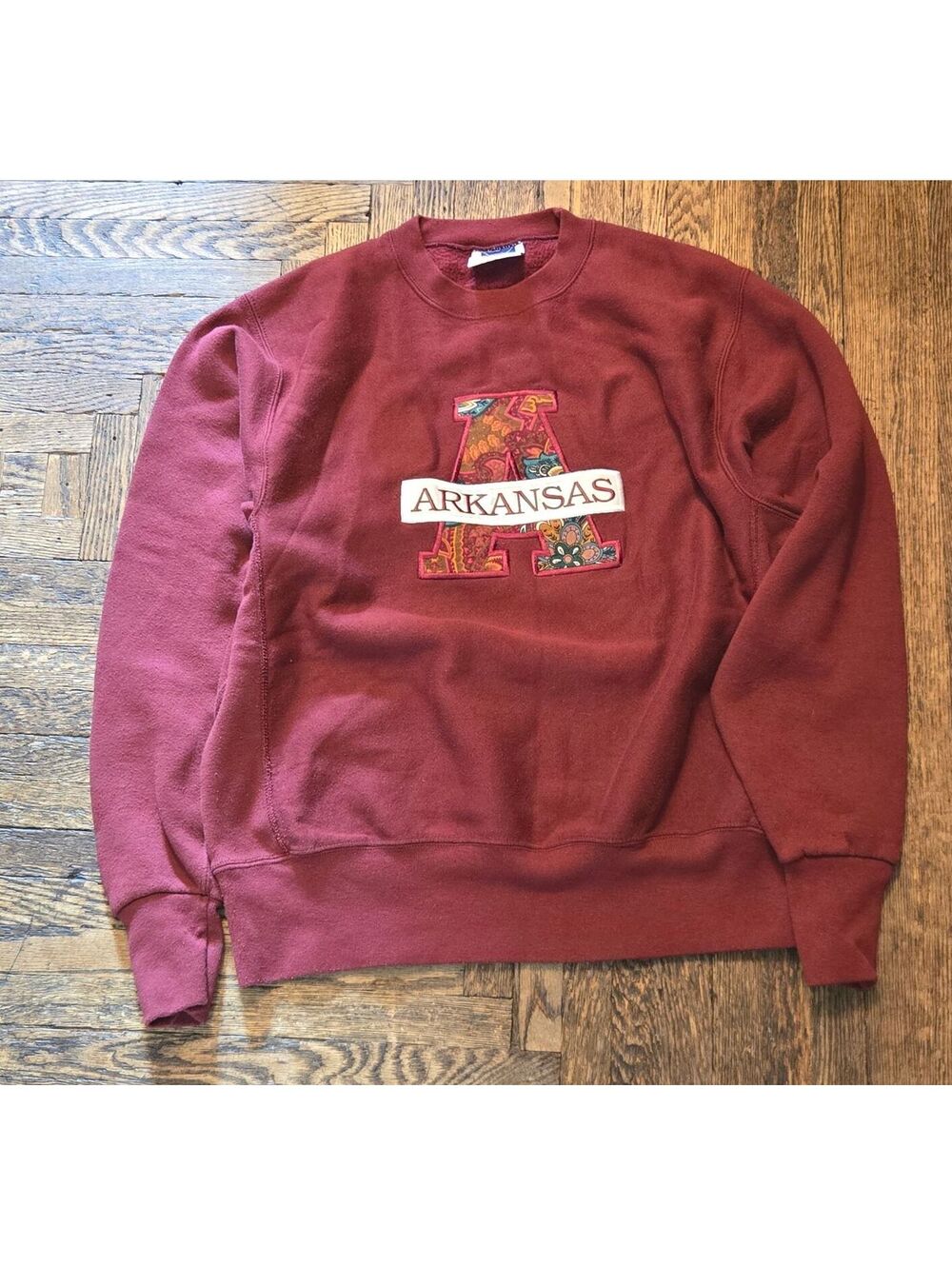 VTG Arkansas Sweatshirt Size Large Big Spellout Floral Design Maroon USA MADE